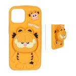 قاب سیلیکونی Garfield استندشو Apple iPhone 15 / iPhone 14 / iPhone 13 - نارنجی